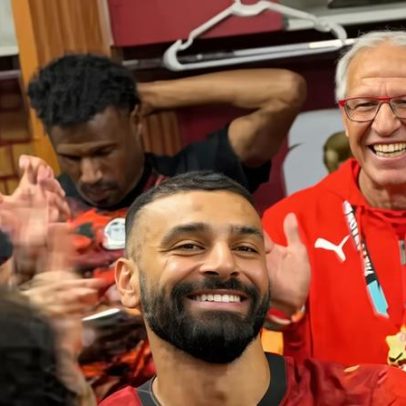 Egito vence Copa pela primeira vez; Salah faz dancinha no vestiário