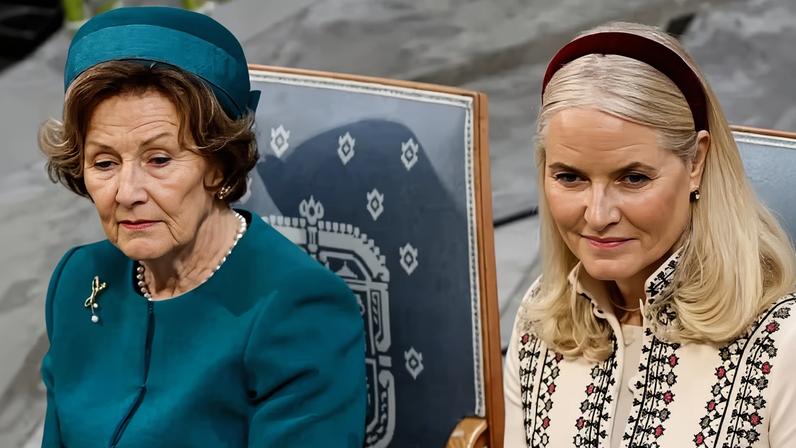 A rainha Sonja e a princesa herdeira Mette-Marit da Noruega — Foto: GettyImages
