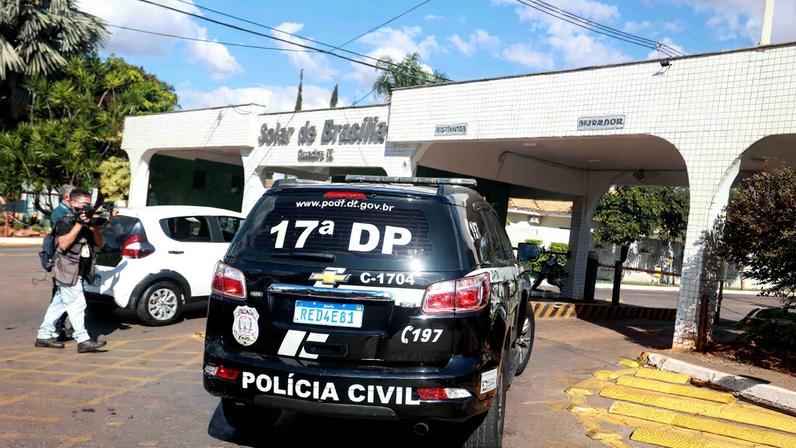 PCDF ouve Bolsonaro por episódio de arma encontrada com agente do GSI