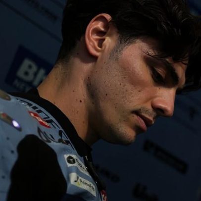 Fratura na coluna tira Fermín Aldeguer do restante do GP da Holanda