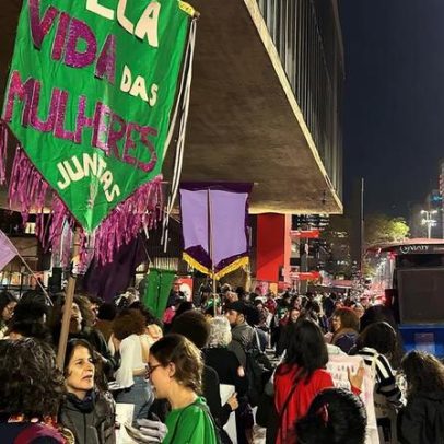 Ato em SP pede manutenção de norma sobre aborto em casos de estupro