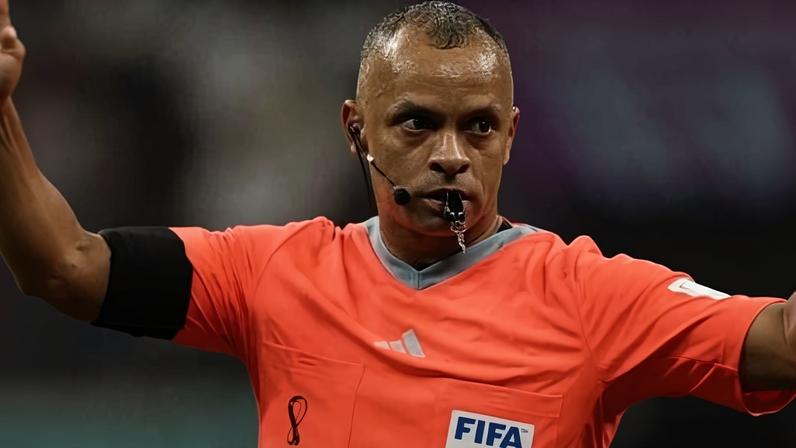 Wilton Pereira Sampaio durante partida entre França e Inglaterra na Copa 2022