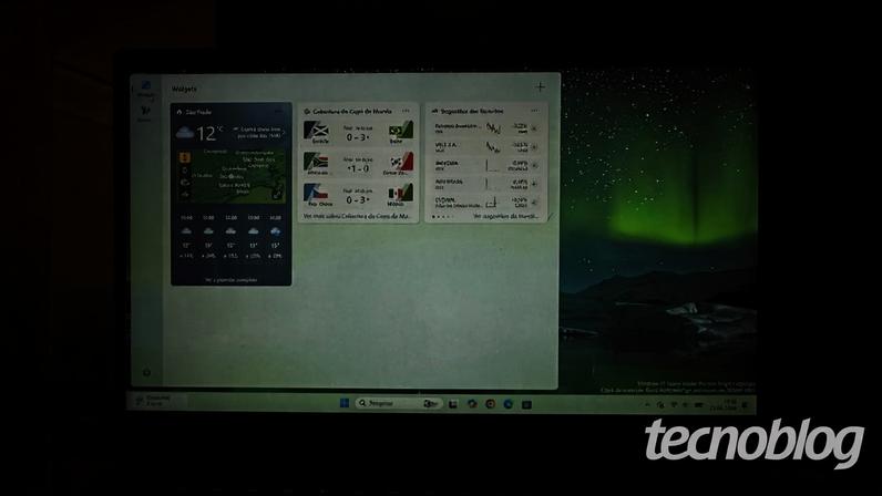 Painel de widgets reformulado no Windows 11 (imagem: Emerson Alecrim/Tecnoblog)