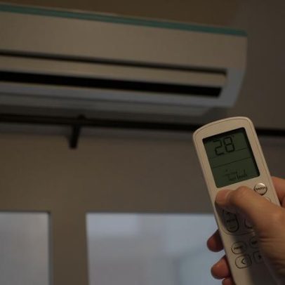 Função oculta no controle do ar-condicionado aciona aquecimento