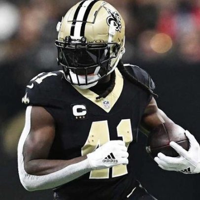 Alvin Kamara surpreende os Saints ao comparecer aos OTAs