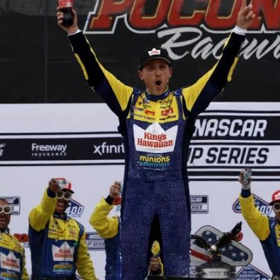 Denny Hamlin vence em Pocono e soma terceira vitória consecutiva da temporada