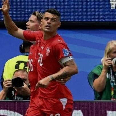 Gol contra da Bósnia permite a Xhaka igualar recorde histórico da Suíça em Copas