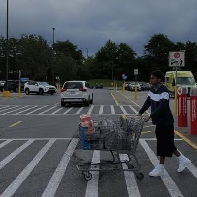 Lamine Yamal é visto fazendo compras em supermercado nos EUA