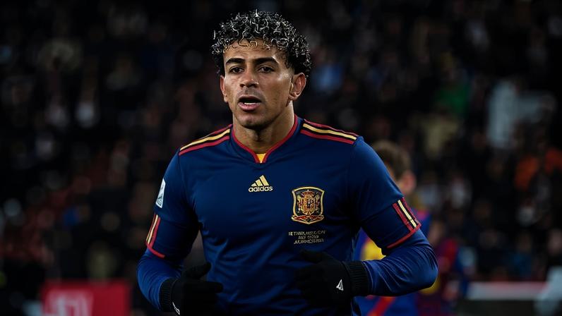 Lamine Yamal com uniforme da Espanha da final da Copa de 2010, em montagem feita por IA — Foto: Montagem feita por IA