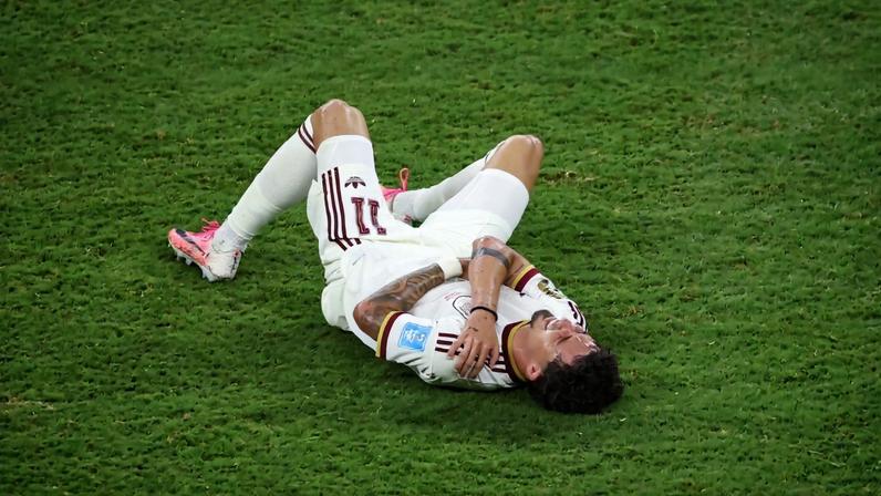 Técnico da Espanha diz que Yéremy Pino não deve mais jogar a Copa
