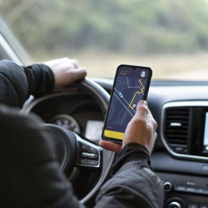 Trabalhadores de apps movem bilhões, mas têm dificuldade para obter crédito