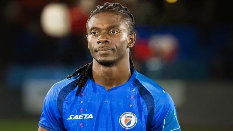 Haitiano que encara Brasil pede abertura para crianças sonharem