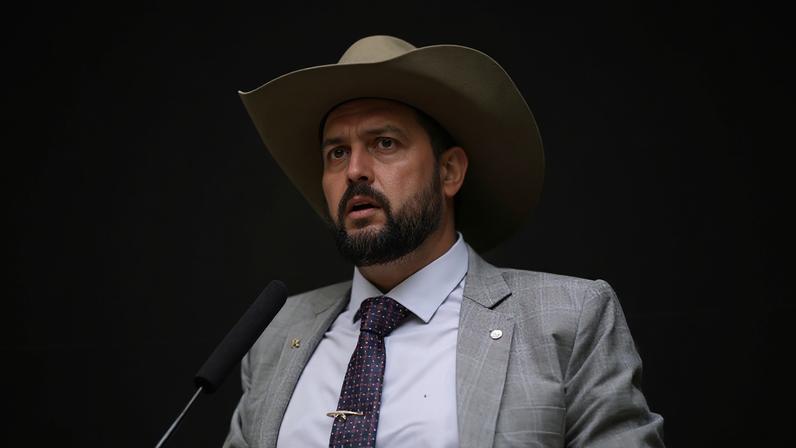 Apesar dos cortes, o relatório manteve propostas centrais para a categoria
