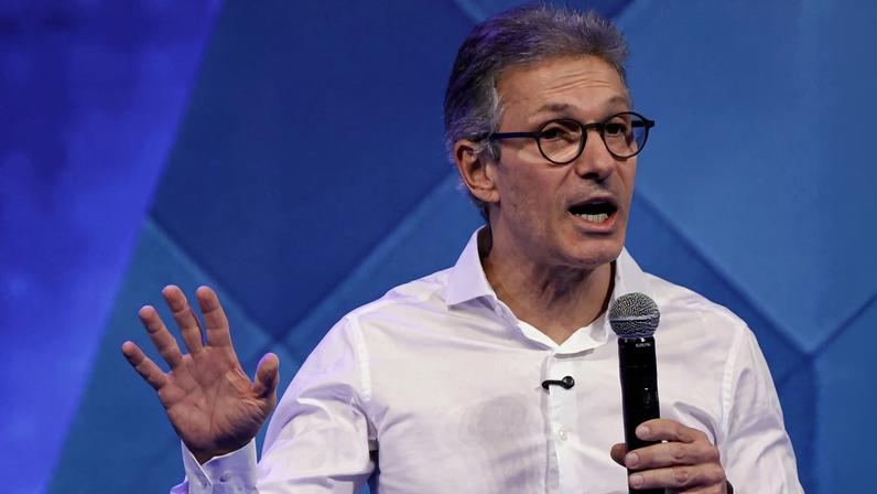 O pré-candidato a presidente pelo Novo, Romeu Zema, em evento da Confederação Nacional da Indústria