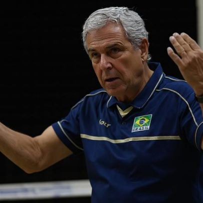 Gesto leva à suspensão do técnico José Roberto Guimarães