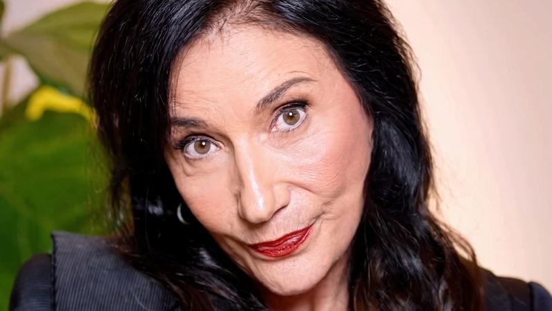 Zizi Possi detona artistas da nova geração: “Farinhas no mesmo saco” - destaque galeria