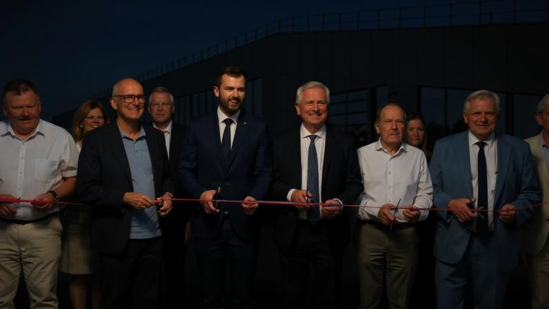 Inauguração da La Manufacture, em Molsheim , França • Divulgação / Bugatti