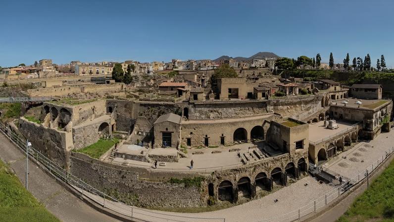 CIDADE MÍTICA - Vista de Herculano: onda de lama soterrou e queimou biblioteca de textos clássicos