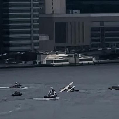 Hidroavião pousa no East River, Nova York, com ferimentos leves