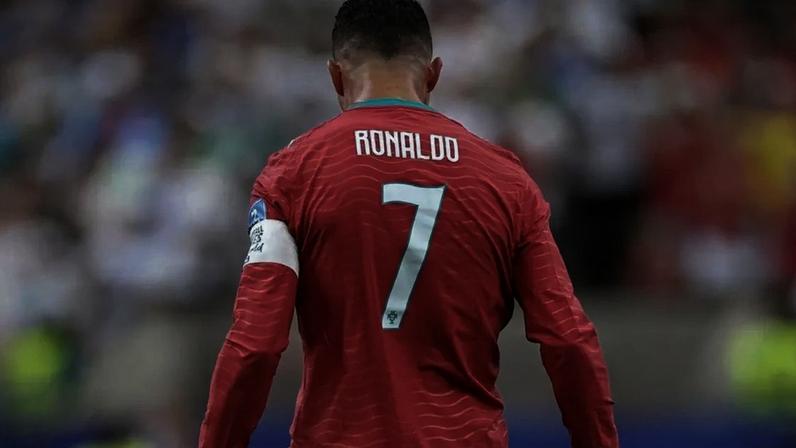 Cristiano Ronaldo pode se aposentar da Seleção Portuguesa após Copa do Mundo.