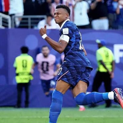 Mbappé decide cobrança de pênalti e França avança às quartas