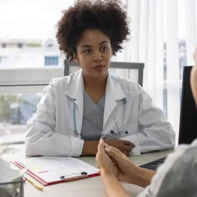 Reposição hormonal: benefícios, riscos e acompanhamento