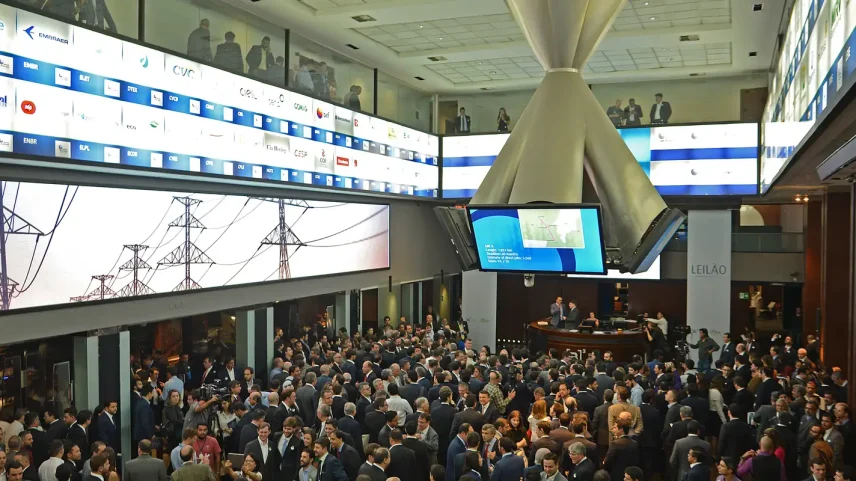 São Paulo - Agência Nacional de Energia Elétrica (Aneel) realiza leilão para a construção, operação e manutenção de 4.919 Km de linhas de transmissão, na Bolsa de Valores B3 (Rovena Rosa/Agência Brasil)