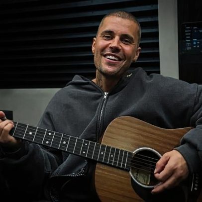Justin Bieber negocia para cantar na final da Copa