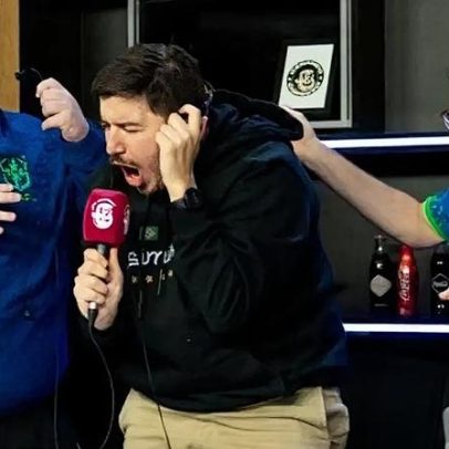 Cazé TV adota medida sobre todos os jogos da 1ª fase da Copa após pressão