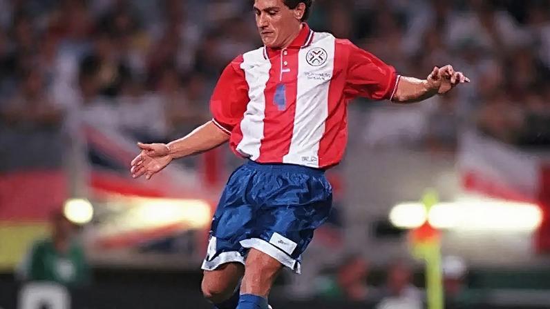 Líder do Paraguai, Gómez comemora classificação –