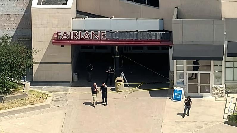 Law enforcement respond to a shooting at a shopping mall in the city of Dearborn, Michigan, on 3 July 2026.