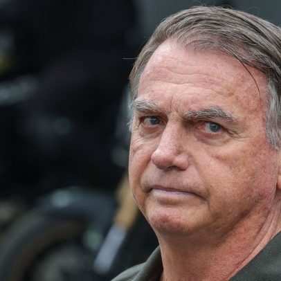 Bolsonaro pede a Moraes autorização para consulta com esposa de Flávio