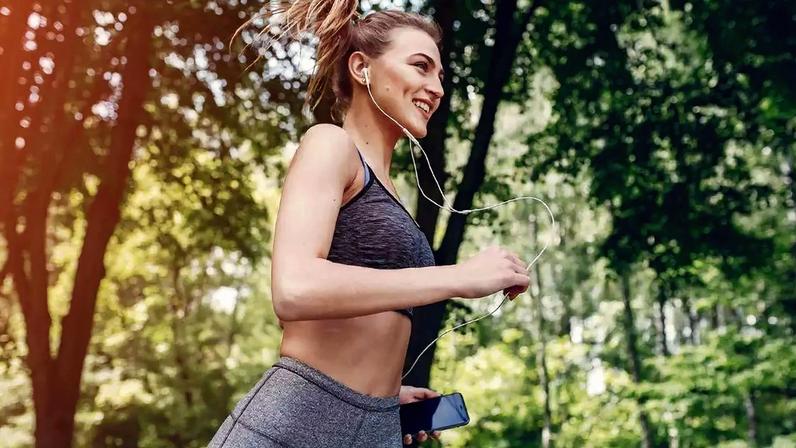 Veja os benefícios de correr se fone de ouvido