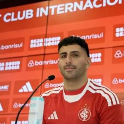 Maripán veste camisa de Figueroa e faz promessa à torcida do Inter