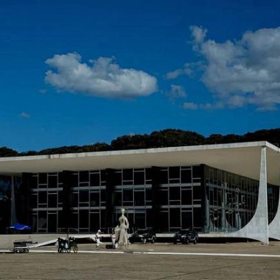 Tribunais descumprem decisão do STF e pagam salários de até R$ 495 mil a juízes