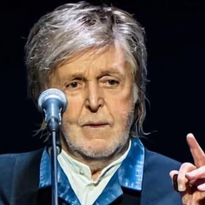 Paul McCartney se apresenta no casamento de Taylor Swift