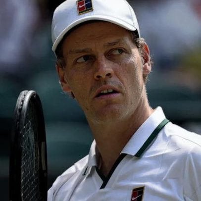 Sinner vence Brooksby e avança às oitavas em Wimbledon