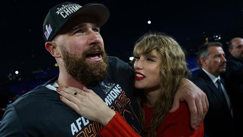 Taylor Swift casou-se com o jogador de futebol americano Travis Kelce na sexta-feira, 3 de julho