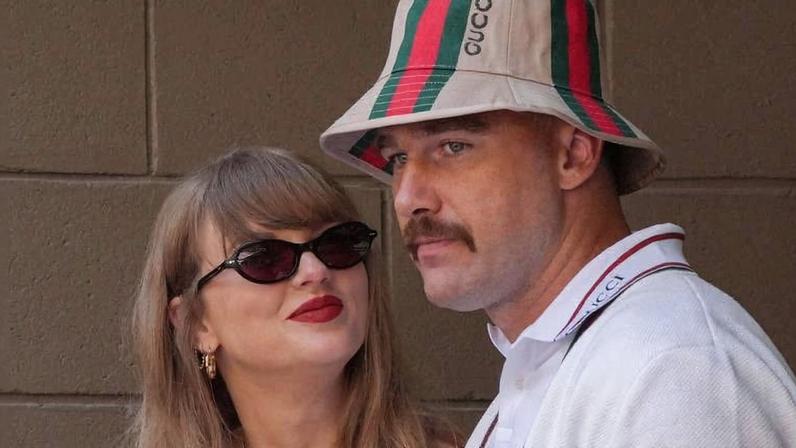 Taylor Swift e seu noivo Travis Kelce