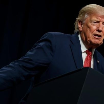 Trump declara US$ 1 bi em receitas com cripto e ações
