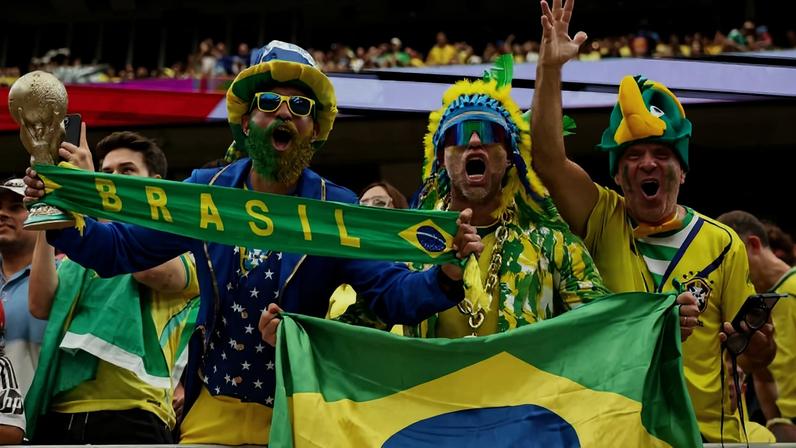 Torcedores do Brasil durante o jogo contra o Japão no estádio de Houston, no Texas