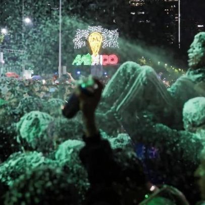 Cidade do México amplia telões e aprova lei seca após mortes em festejos da Copa