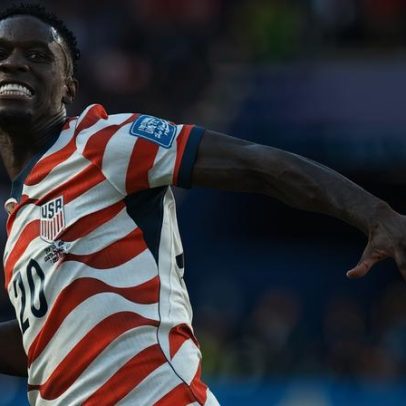 Americanos tentam amar o futebol