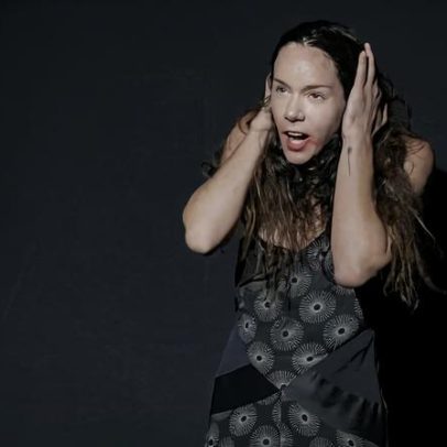 Julia Setubal estreia peça no Festival de Avignon, França