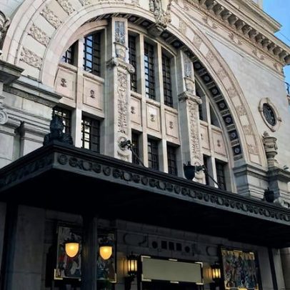 Como é uma apresentação de Kabuki em Osaka
