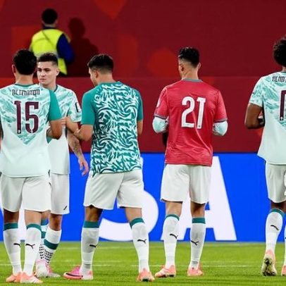 Cristiano Ronaldo usa camisa de Diogo Jota após vitória sobre a Croácia na Copa
