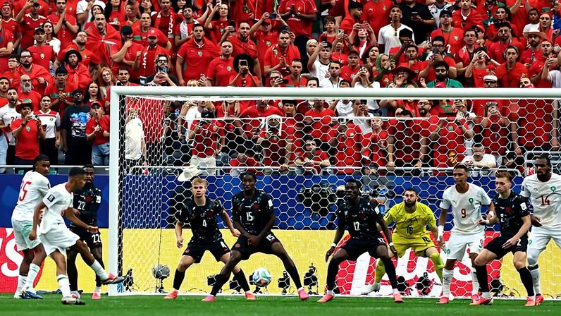 Marrocos derruba primeiro anfitrião e vai às quartas de final da Copa do Mundo