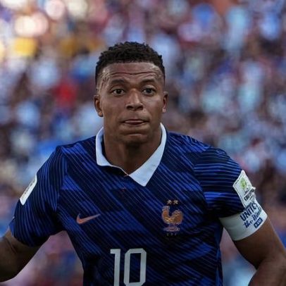 Mbappé marca pênalti e França avança; Marrocos elimina Canadá