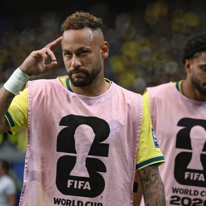 Neymar encerra participação na Copa após atuação melancólica