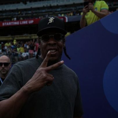 Jay-Z acompanha Brasil x Noruega e fortalece laços com a seleção